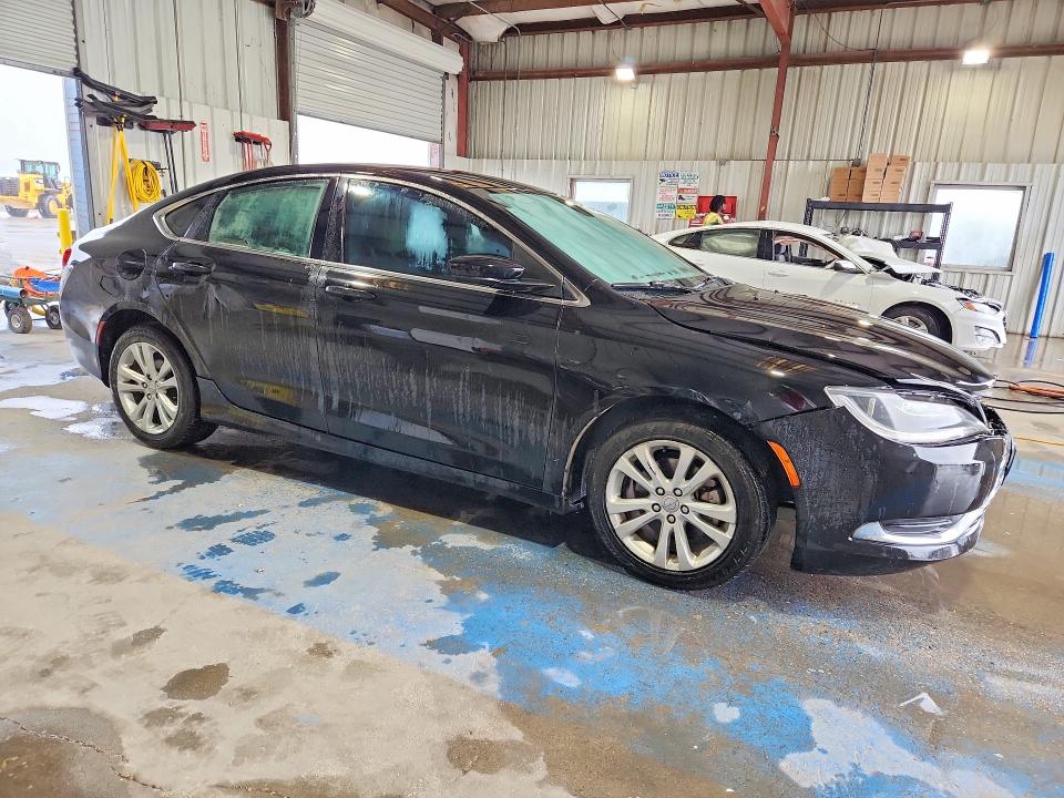 Photo 4 from auction – 2015 CHRYSLER 200 with VIN 1C3CCCABXFN602765