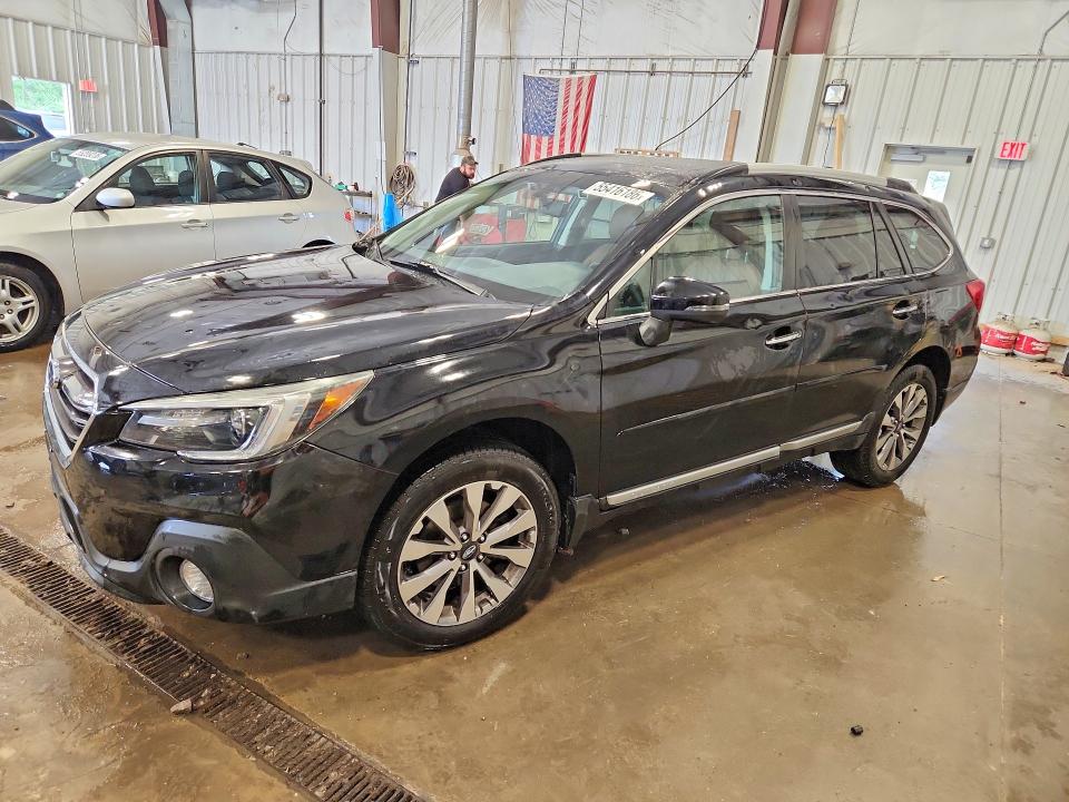 SUBARU OUTBACK 2018 with VIN 4S4BSATC1J3210133 - Photo from auction
