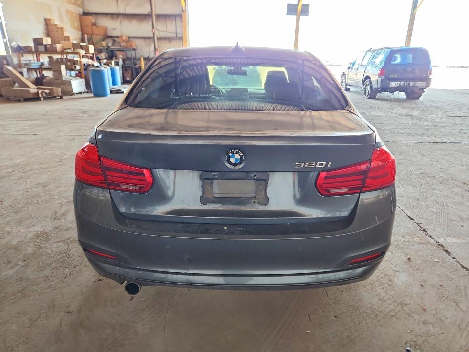 Photo 6 from auction – 2016 BMW 320 with VIN WBA8E1G53GNU10023