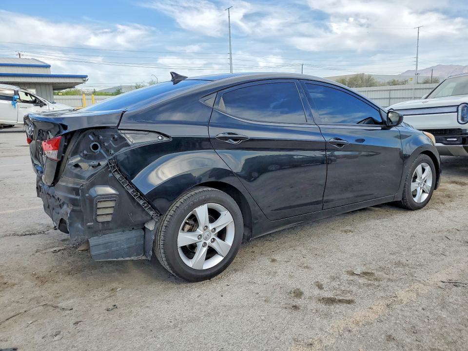 Photo 3 from auction – 2013 HYUNDAI ELANTRA with VIN 5NPDH4AE0DH283987