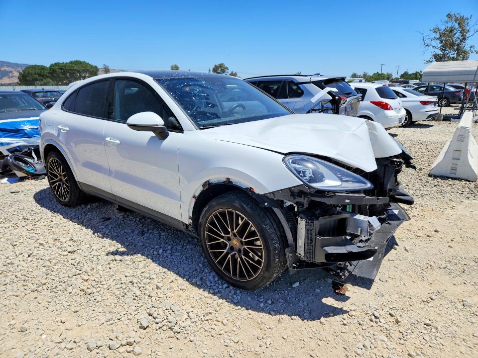 Photo 4 from auction – 2022 PORSCHE CAYENNE with VIN WP1BA2AY2NDA47986