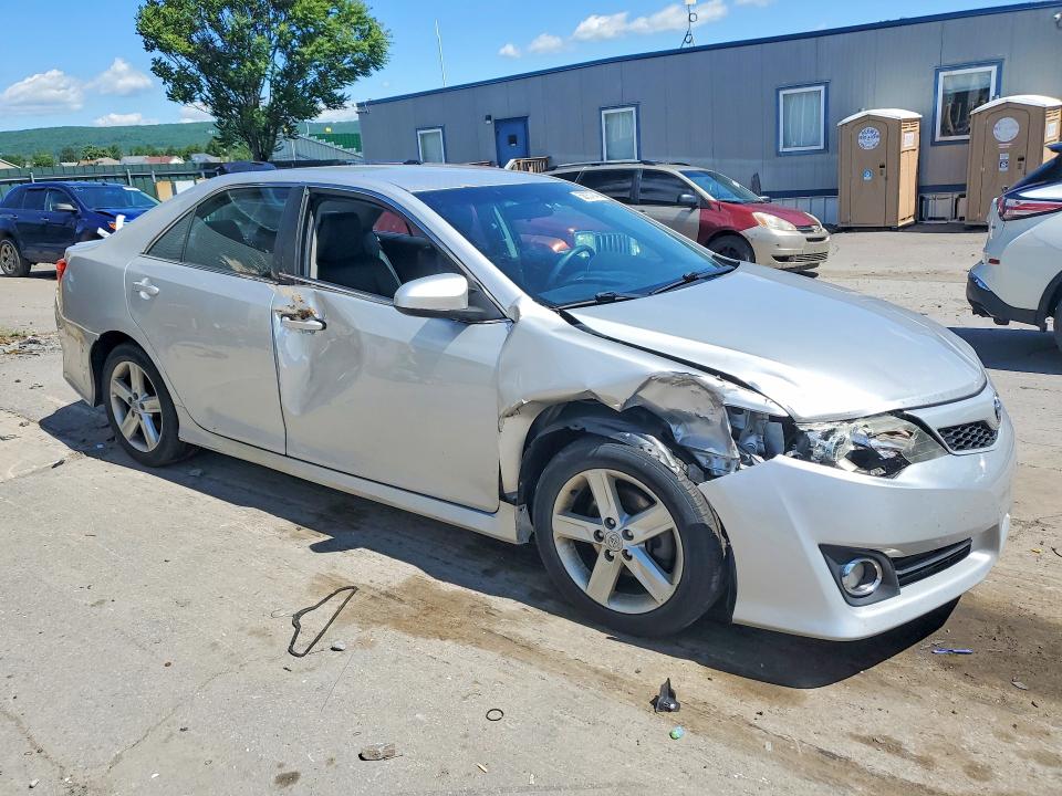Photo 4 from auction – 2013 TOYO CAMRY SE AUTOMATIC with VIN 4T1BF1FKXDU662703