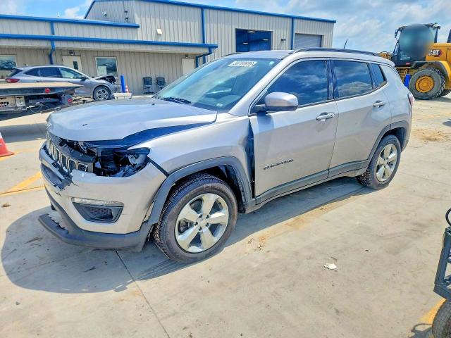 JEEP COMPASS 2017 with VIN 3C4NJCBB1HT658511 - Photo from auction
