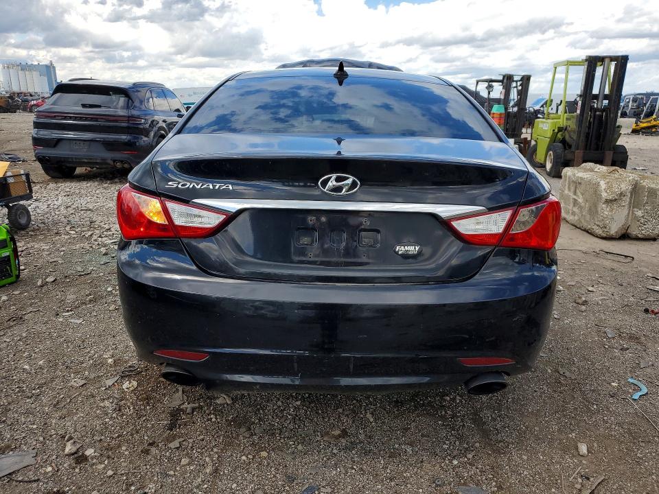 Photo 6 from auction – 2011 HYUNDAI SONATA with VIN 5NPEC4AC1BH062350