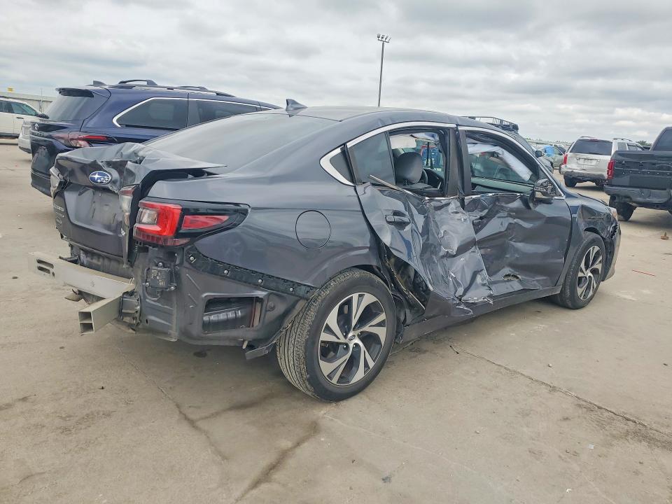 Photo 3 from auction – 2021 SUBARU LEGACY with VIN 4S3BWAF65M3016434