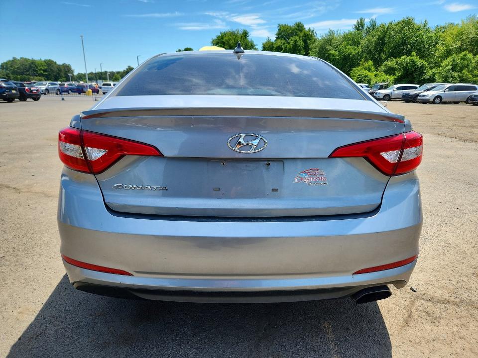 Photo 6 from auction – 2017 HYUNDAI SONATA with VIN 5NPE24AF2HH493771