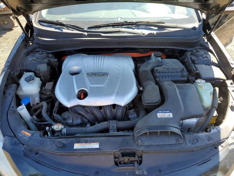 Photo 11 from auction – 2015 HYUNDAI SONATA HYBRID with VIN KMHEC4A40FA127979