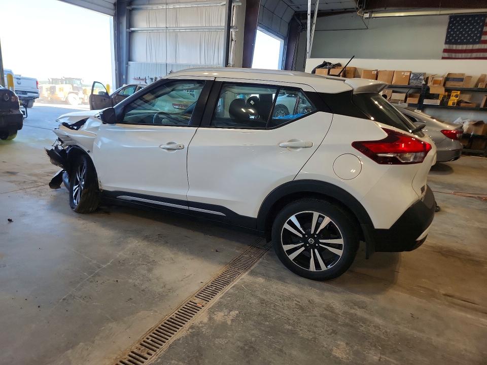 Photo 2 from auction – 2018 NISSAN KICKS with VIN 3N1CP5CU8JL502637