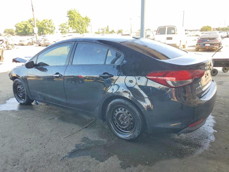 Photo 2 from auction – 2017 KIA FORTE with VIN 3KPFL4A78HE059420
