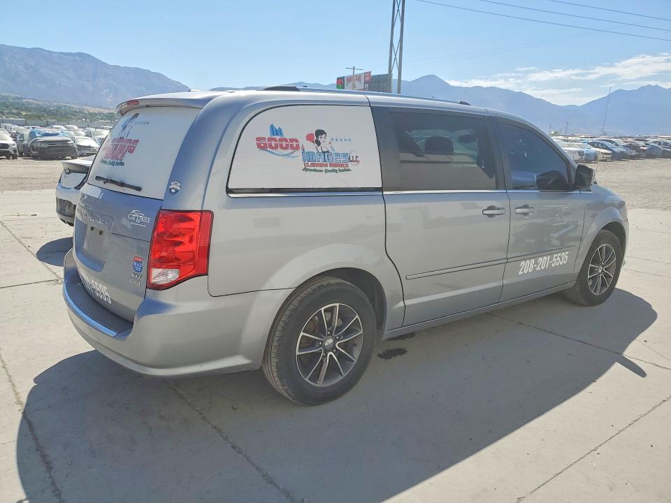Photo 3 from auction – 2017 DODGE GRAND CARAVAN with VIN 2C4RDGCG2HR865213