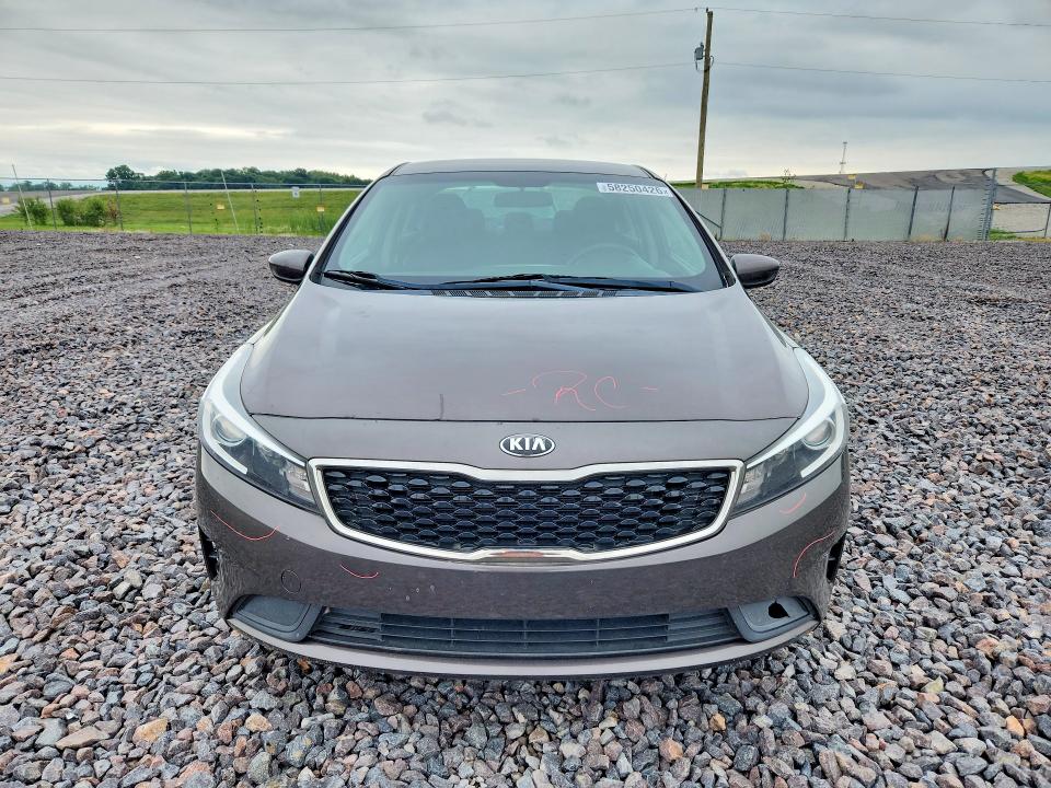 Photo 5 from auction – 2017 KIA FORTE with VIN 3KPFK4A72HE127679