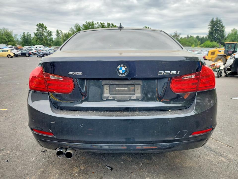 Zdjęcie 6 z aukcji – 2015 BMW 328 z VIN WBA3B3G5XFNT18078