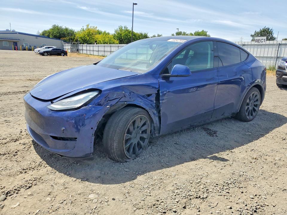 TESLA MODEL Y 2021 с VIN 5YJYGAEE4MF179871 - Фото с аукциона