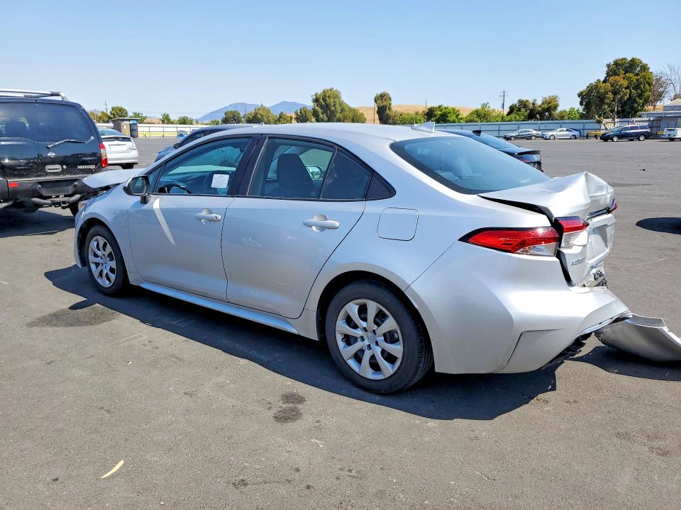 Photo 2 from auction – 2021 TOYOTA COROLLA with VIN 5YFEPMAE3MP183568