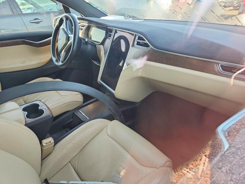 Photo 8 from auction – 2016 TESLA MODEL X with VIN 5YJXCBE2XGF014527