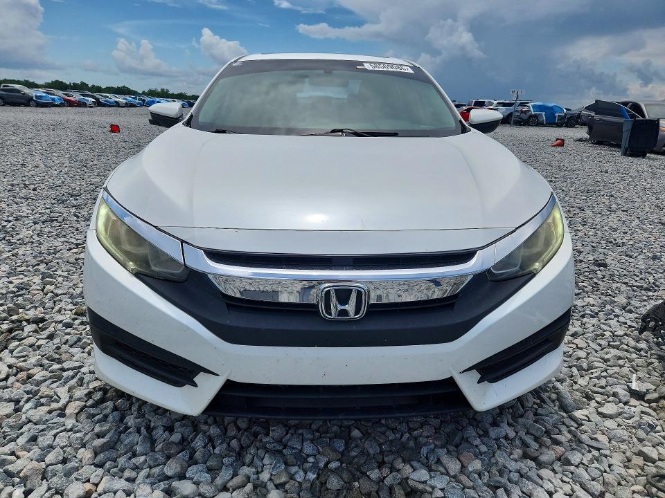 Photo 5 from auction – 2017 HONDA CIVIC with VIN 19XFC2F77HE017091