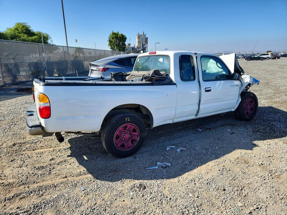 Photo 3 from auction – 2002 TOYOTA TACOMA with VIN 5TEVL52N72Z035849