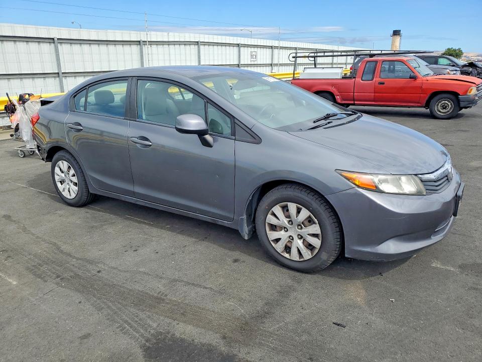 Photo 4 from auction – 2012 HONDA CIVIC with VIN 19XFB2F52CE097748