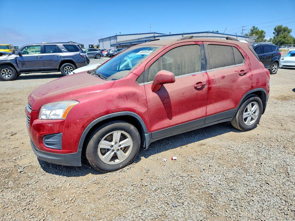 CHEVROLET TRAX 2015 with VIN KL7CJLSB2FB112612 - Photo from auction