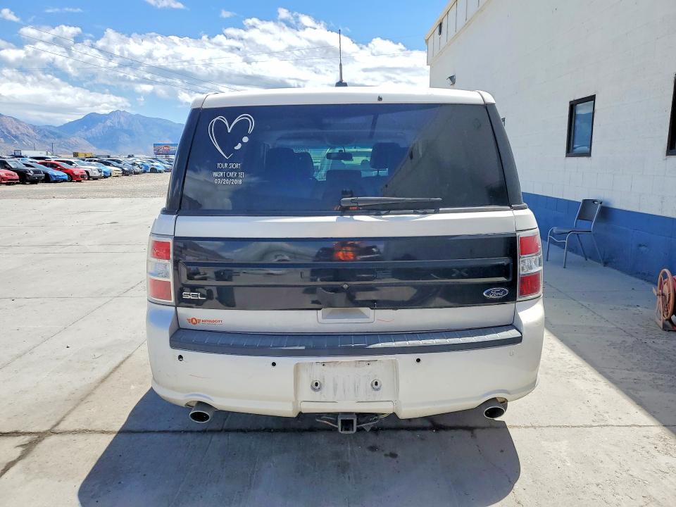 Photo 6 from auction – 2018 FORD FLEX with VIN 2FMGK5C88JBA22329