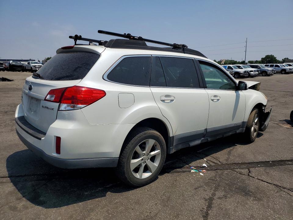 صورة رقم 3 من المزاد - 2014 SUBARU OUTBACK مع VIN 4S4BRCLC7E3269278