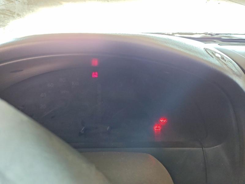 Photo 9 from auction – 2000 INFINITI I30 with VIN JNKCA31A7YT100981
