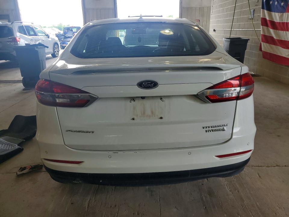 Photo 6 from auction – 2019 FORD FUSION with VIN 3FA6P0RU2KR106695