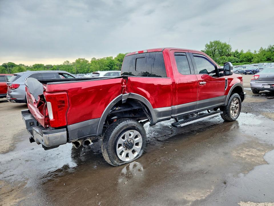 Photo 3 from auction – 2018 FORD F350 with VIN 1FT8X3BT9JEB14607