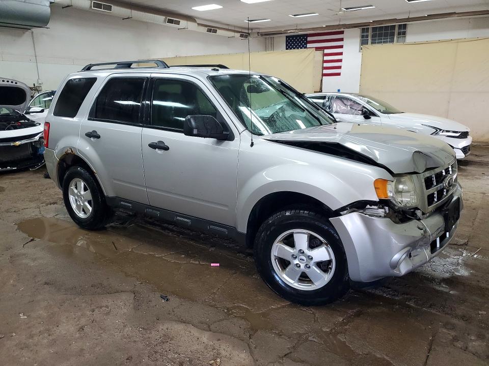 Photo 4 from auction – 2012 FORD ESCAPE with VIN 1FMCU0D75CKA88718