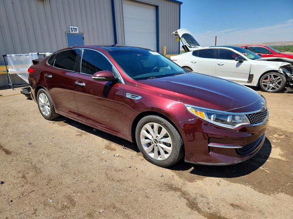 Photo 4 from auction – 2016 KIA OPTIMA with VIN 5XXGU4L36GG090280