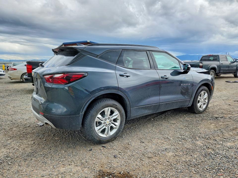Photo 3 from auction – 2020 CHEVROLET BLAZER with VIN 3GNKBHRS4LS560050