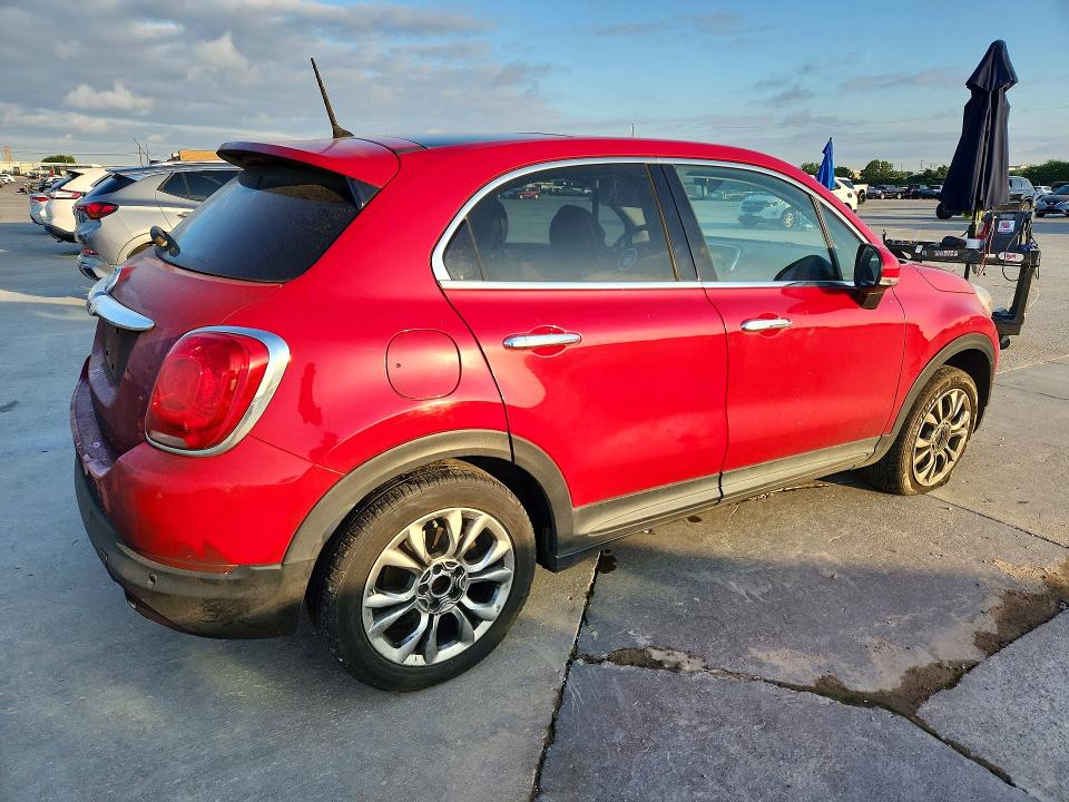 Photo 3 from auction – 2016 FIAT 500X with VIN ZFBCFXDT8GP447737