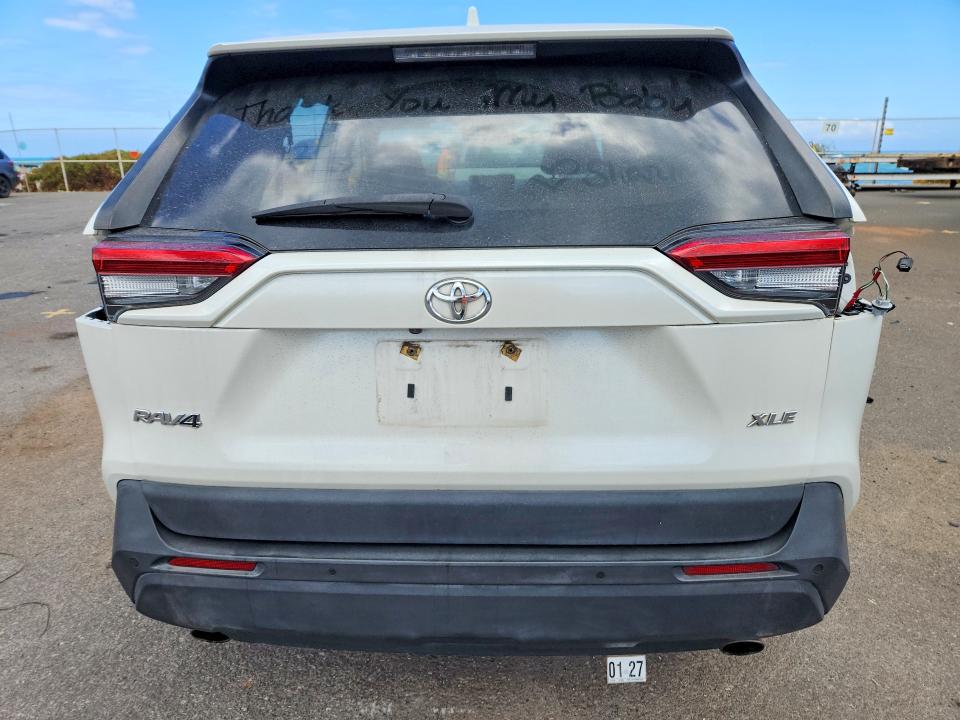 Photo 6 from auction – 2021 TOYOTA RAV4 with VIN JTMC1RFV3MD072097