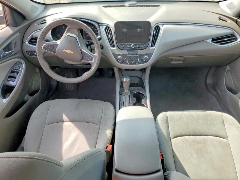 Photo 8 from auction – 2019 CHEVROLET MALIBU with VIN 1G1ZC5ST8KF170148