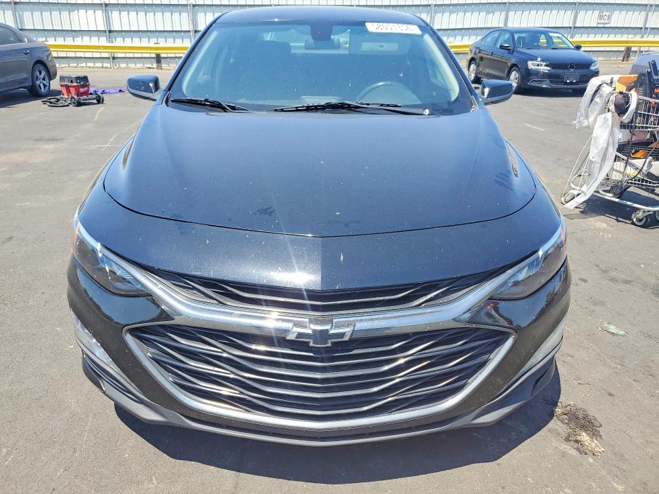 Photo 5 from auction – 2021 CHEVROLET MALIBU with VIN 1G1ZD5ST7MF028499