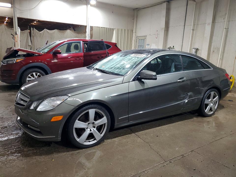 MERCEDES-BENZ E 2013 with VIN WDDKJ8JB8DF219933 - Photo from auction
