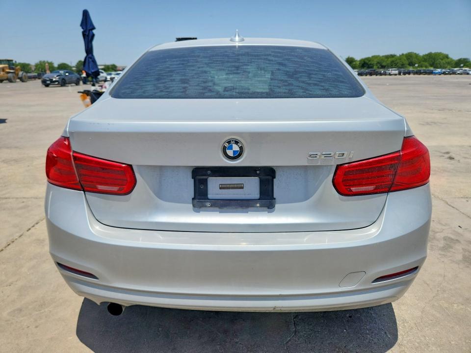 Photo 6 from auction – 2016 BMW 320 with VIN WBA8E1G56GNT99681