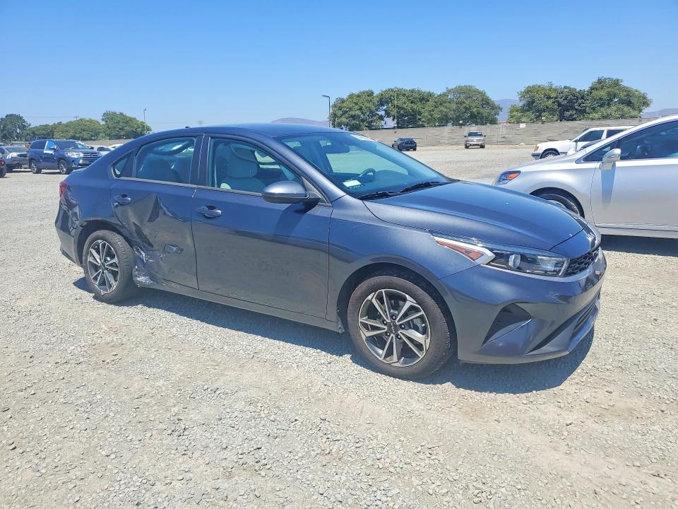 Photo 4 from auction – 2022 KIA FORTE with VIN 3KPF24AD3NE490686