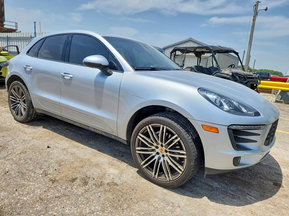 Photo 4 from auction – 2015 PORSCHE MACAN with VIN WP1AB2A51FLB54470