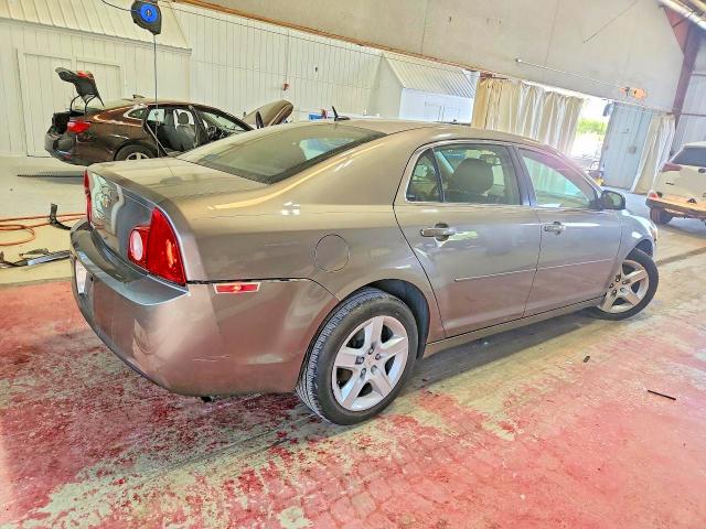 Photo 3 from auction – 2011 CHEVROLET MALIBU with VIN 1G1ZB5E14BF193746
