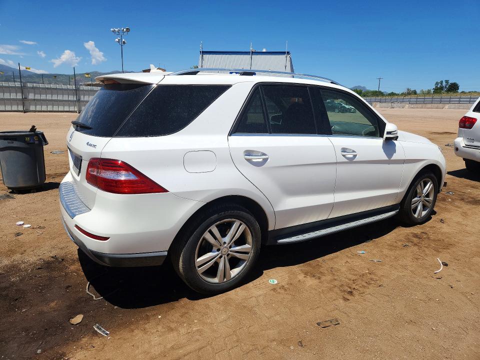 Photo 3 from auction – 2015 MERCEDES-BENZ ML with VIN 4JGDA5HB3FA495892