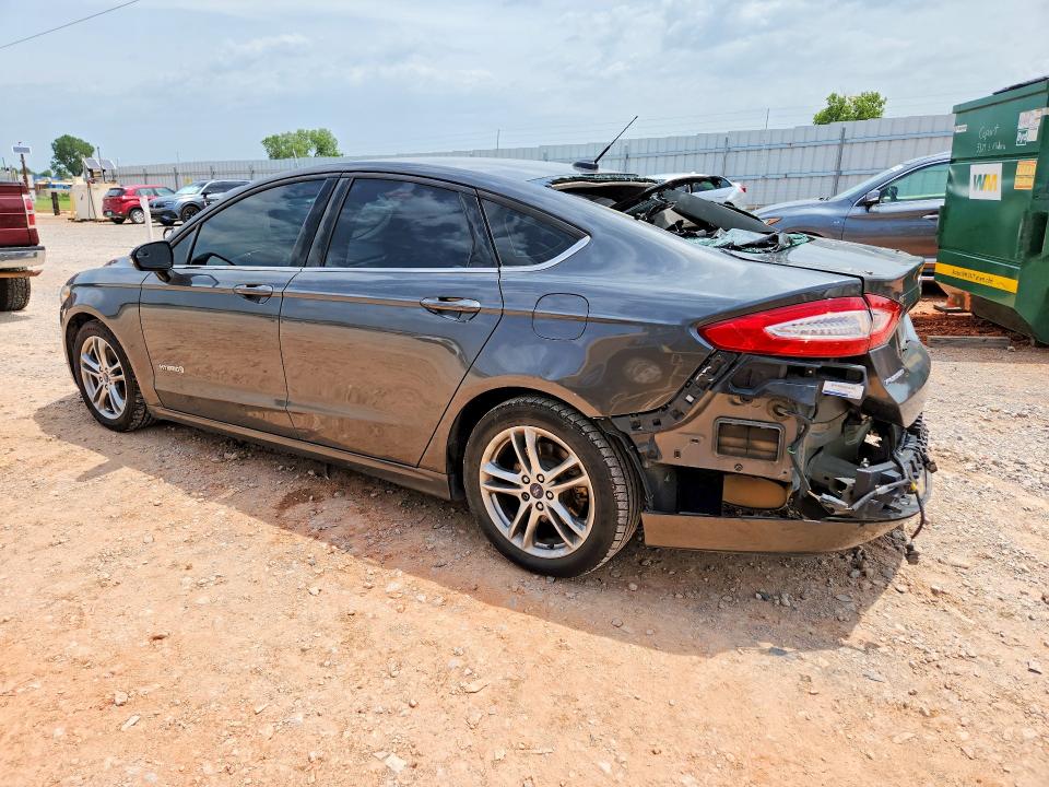 Photo 2 from auction – 2016 FORD FUSION with VIN 3FA6P0LU1GR195076