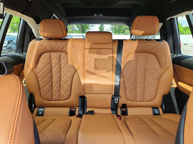 Photo 10 from auction – 2025 BMW X7 with VIN 5UX23EM05S9W78392