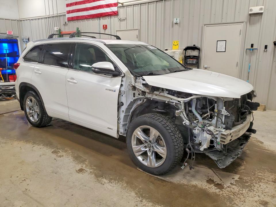 Photo 4 from auction – 2018 TOYOTA HIGHLANDER HYBRID with VIN 5TDDGRFH8JS049301