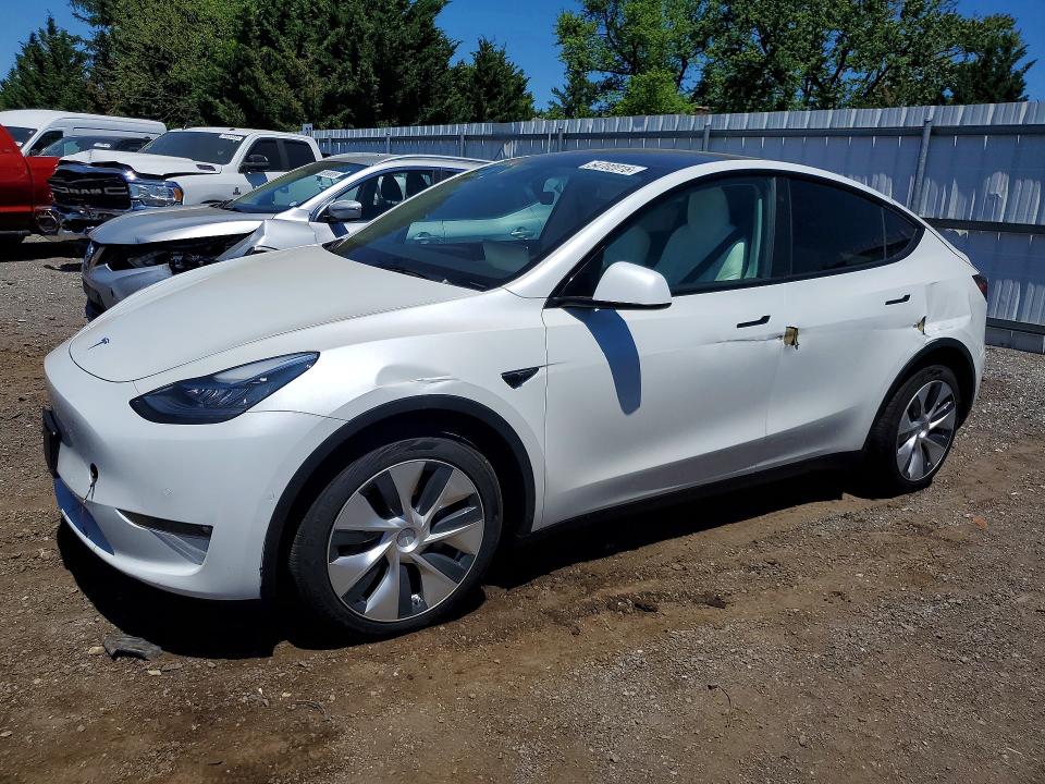 TESLA MODEL Y 2021 z numerem VIN 5YJYGDEE6MF246679 - Zdjęcie z aukcji
