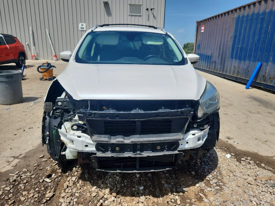 Photo 5 from auction – 2017 FORD ESCAPE with VIN 1FMCU9J95HUA42554