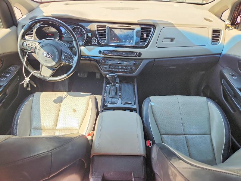 Photo 8 from auction – 2015 KIA SEDONA with VIN KNDME5C18F6033161