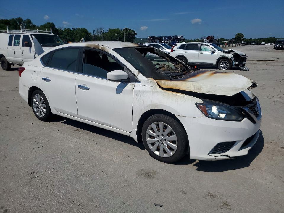 Photo 4 from auction – 2017 NISSAN SENTRA with VIN 3N1AB7AP3HY293528