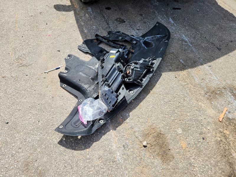 Photo 12 from auction – 2018 HYUNDAI TUCSON with VIN KM8J33A49JU692926