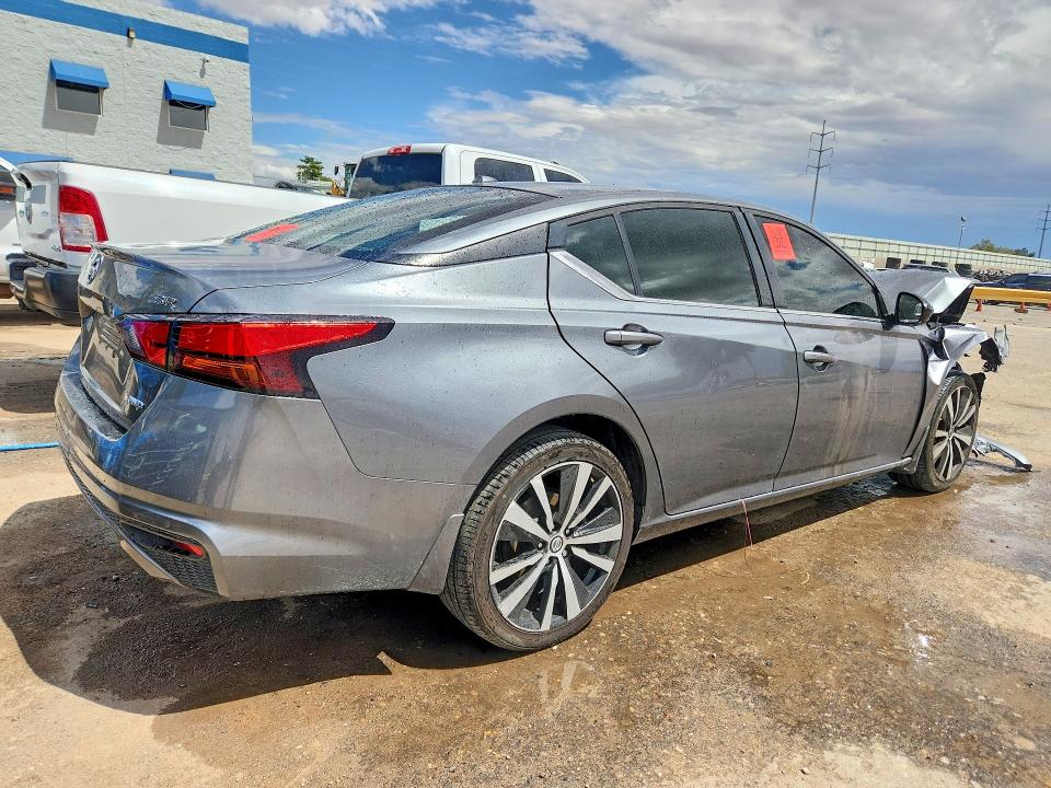 Photo 3 from auction – 2020 NISSAN ALTIMA with VIN 1N4BL4CW8LC145335